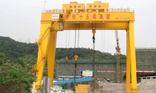 Gantry Crane for Shield 4