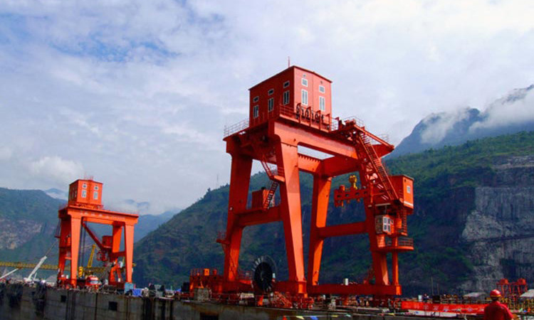 Dam Top Gantry Crane 1