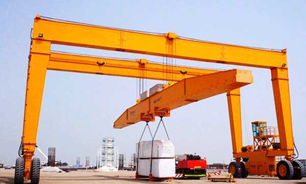 RTG/Rubber-tired Container Gantry Crane 4