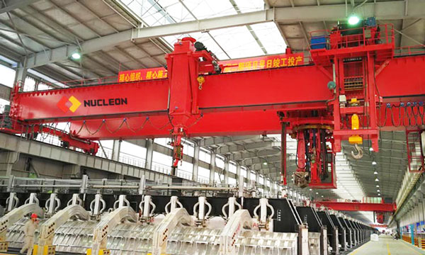 Electrolytic Aluminium Industry Multifunctional Crane